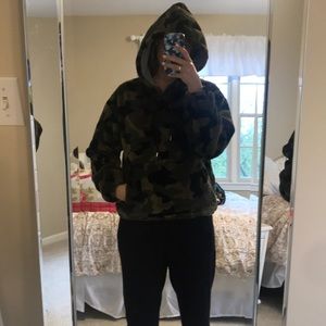 FOREVER 21 fleece lined camouflage pullover